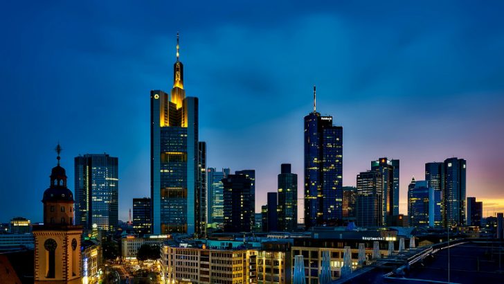 Frankfurt, Germany (Image source pixabay/tpsdave)