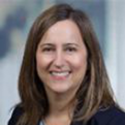 https://www.boardroominsiders.com/executive-profiles/1008379/JPMorgan-Chase-&-Co/Emma-Loftus Emma Loftus