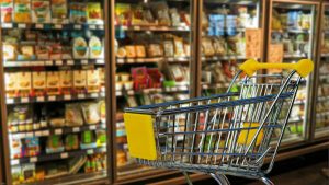 Shoppping trolley retail IMage creditpixabay/Alexas-fotos