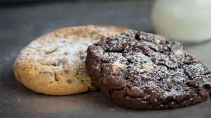 Two cookies, Image credit pixabay/pezibear