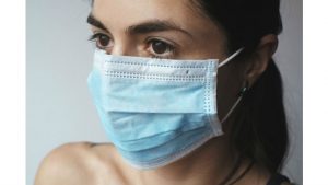 Woman Facemask virus covid-19 Image by Juraj Varga from Pixabay 