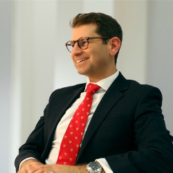 https://www.linkedin.com/in/gverdian/ Gilbert Verdian, CEO, Quant Networ