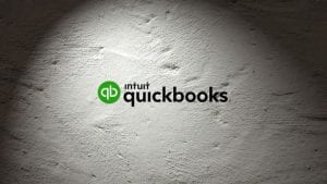 Spotlight QuickBooks - Image by PIRO4D from Pixabay (c) Intuit for logo