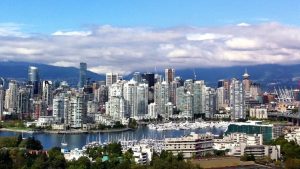 Vancouver Image by 12019 from Pixabay
