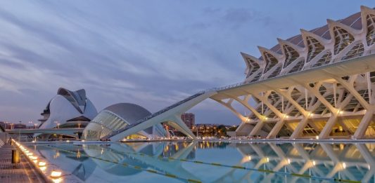 Valencia Image by Luca from Pixabay