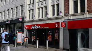 https://commons.m.wikimedia.org/wiki/File:Jollibee_and_Wendy%27s,_Briggate,_Leeds_Feb24.jpg WikiCommons: Author Hullian111 Creative Commons Attribution-ShareAlike 4.0 International 