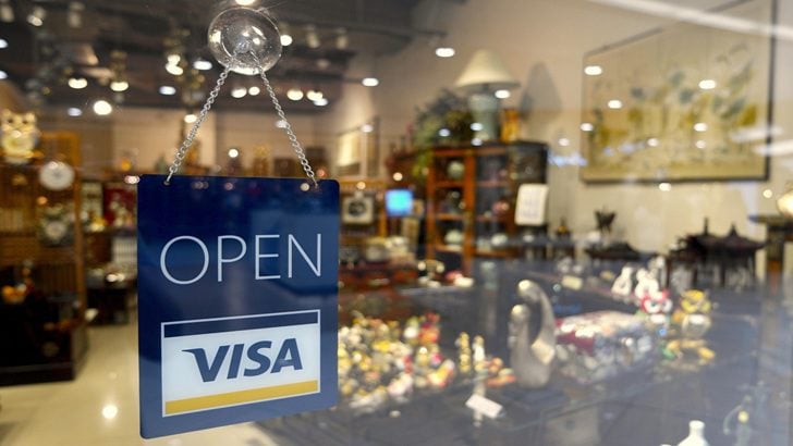UK businesses support BNPL regulations as FCA changes take effect