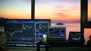 Will the US dollar be Worth the Same as the pound in 2023? - Image by Sergei Tokmakov, Esq. https://Terms.Law from Pixabay 