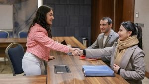 Breaking Through: How Mid-Sized Staffing Firms Can Overcome Growth Plateaus – image Licensed under the Unsplash+ License